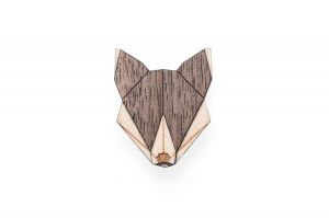 Dřevěná brož Wolf Brooch