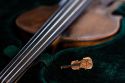 Dřevěná brož Violin Brooch