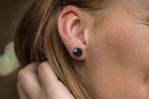  Dřevěné náušnice Black Cutebird Earrings