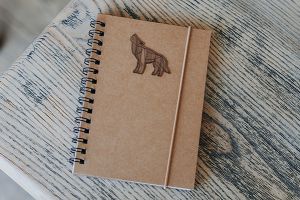 Zápisník s vlkem Walking Wolf A6 linkovaný