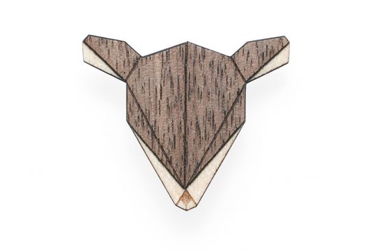 Dřevěná brož Doe Brooch