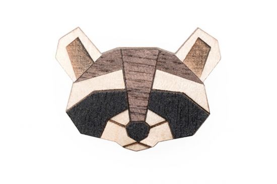 Dřevěná brož Raccoon Brooch