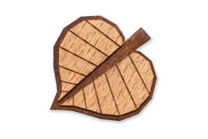 Dřevěná brož Lípa Brooch