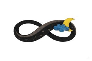 Dřevěná brož Infinity Moon Brooch
