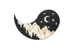 Dřevěná brož Night Brooch