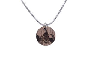 Dřevěný přívěsek Bracken Pendant