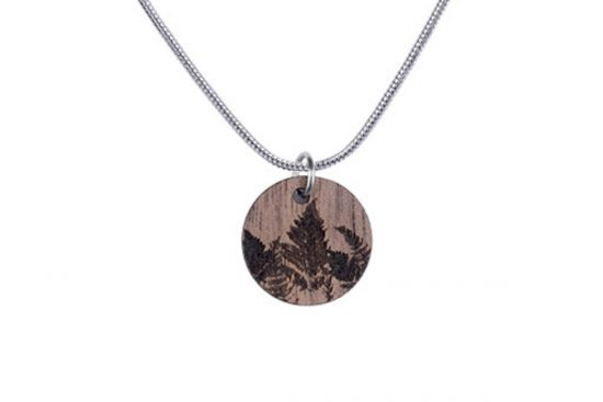 Dřevěný přívěsek Bracken Pendant