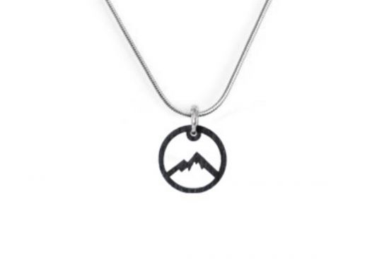 Dřevěný přívěsek Mountains Pendant