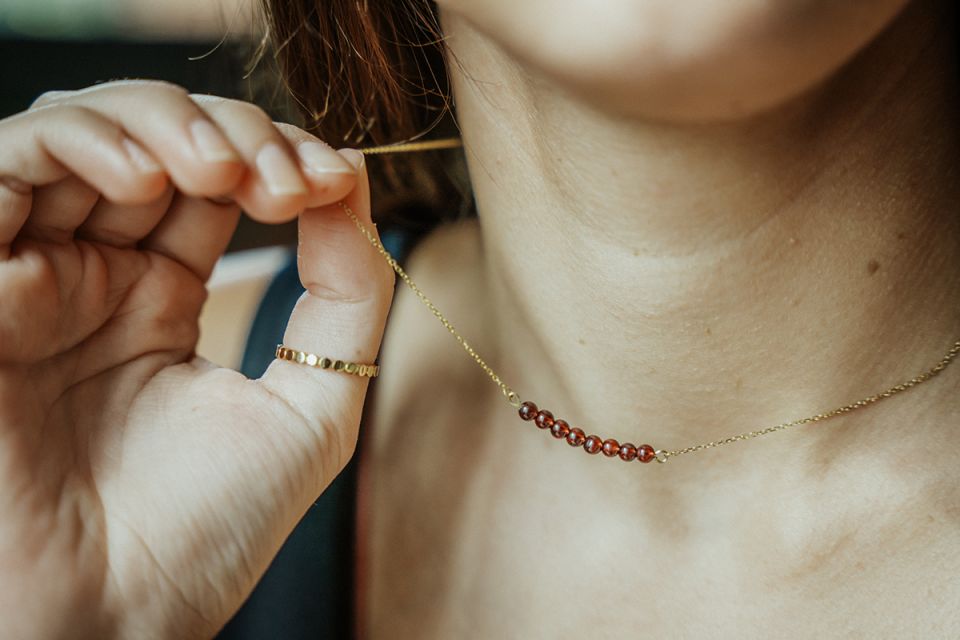 gara_necklace_1200x800_2