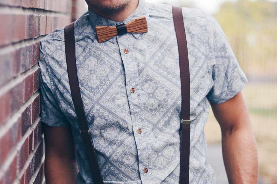 influencer_blogger_man_suspenders_dolor_suspenders_bow_tie_corra_bow_tie_its