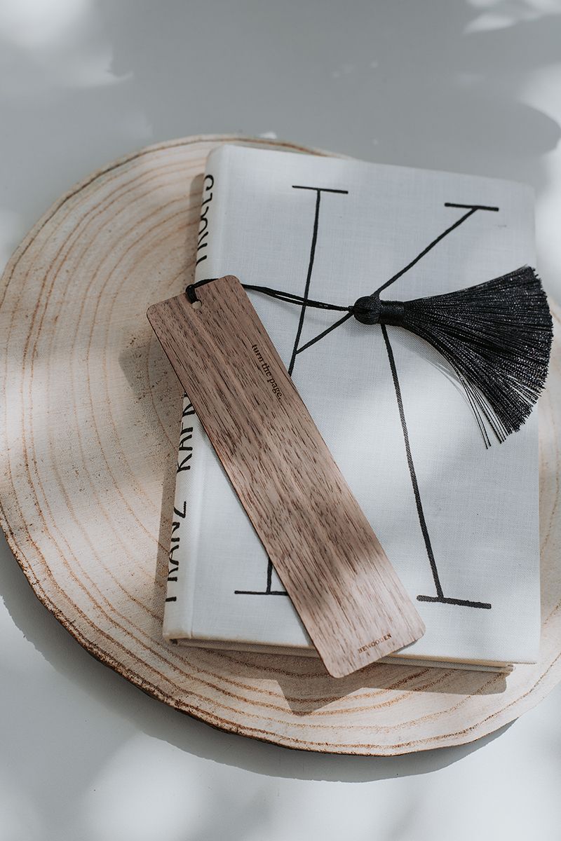 turn_the_page_bookmark_1200x800